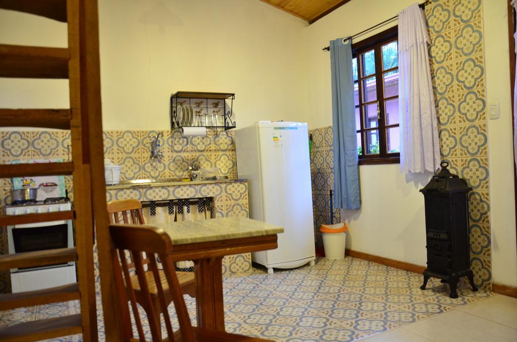 Hotel Pousada Vila Paolino Sao Pedro da Serra  Exterior foto